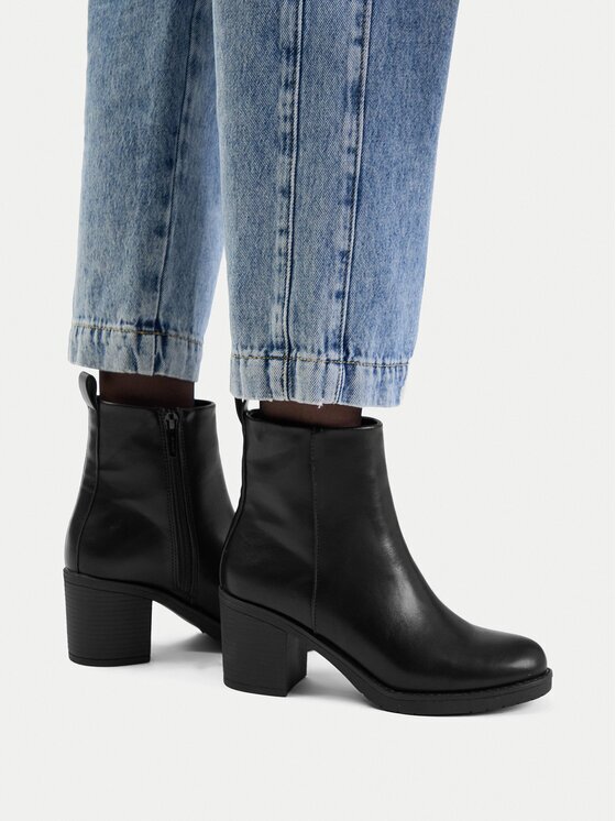 JENNY Botine CEO-WS5021-05