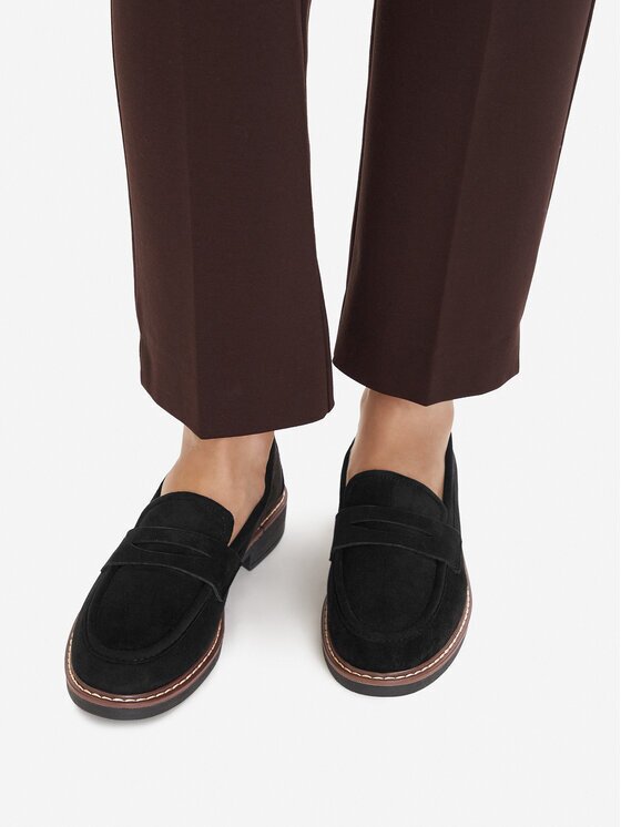 JENNY Lords CEO-WS6373-04