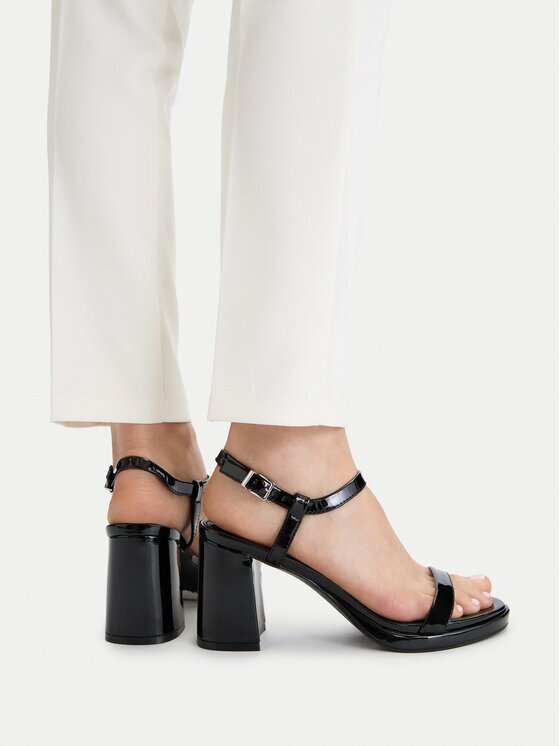 JENNY Sandale CEO-HY2464-1
