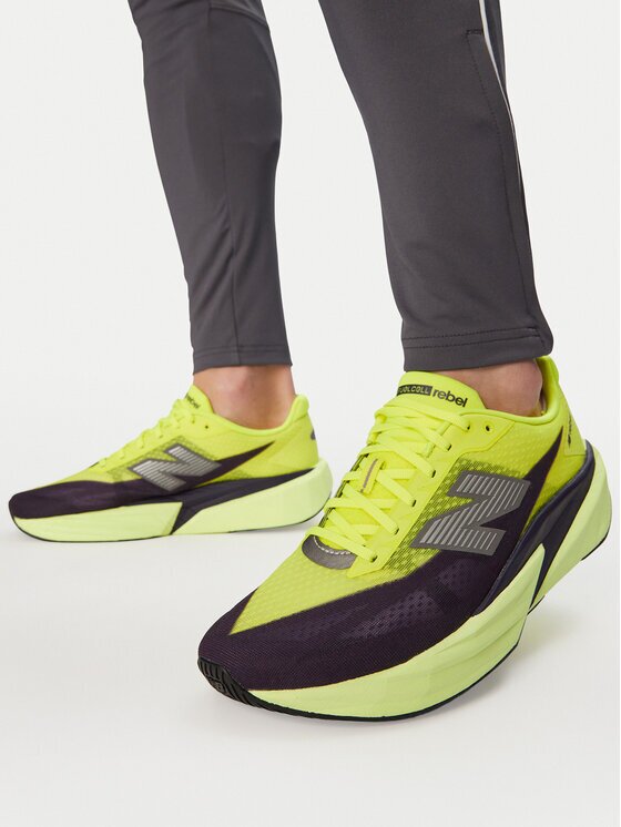 New Balance Pantofi pentru alergare FuelCell Rebel v5 MFCX4TR Verde