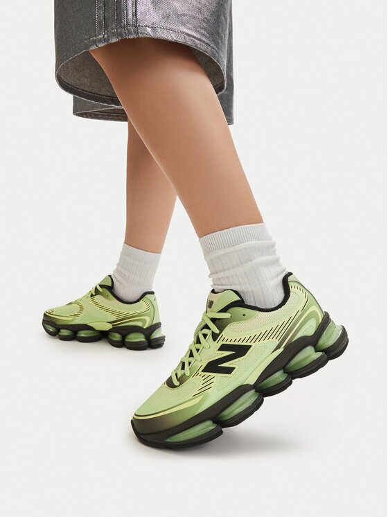 New Balance Sneakers U2000858