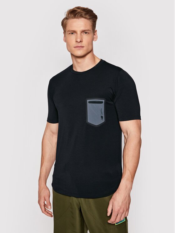 New Balance Tricou MT03173 Regular Fit