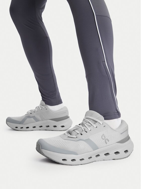 On Pantofi pentru alergare Cloudrunner 3 3MG10071536