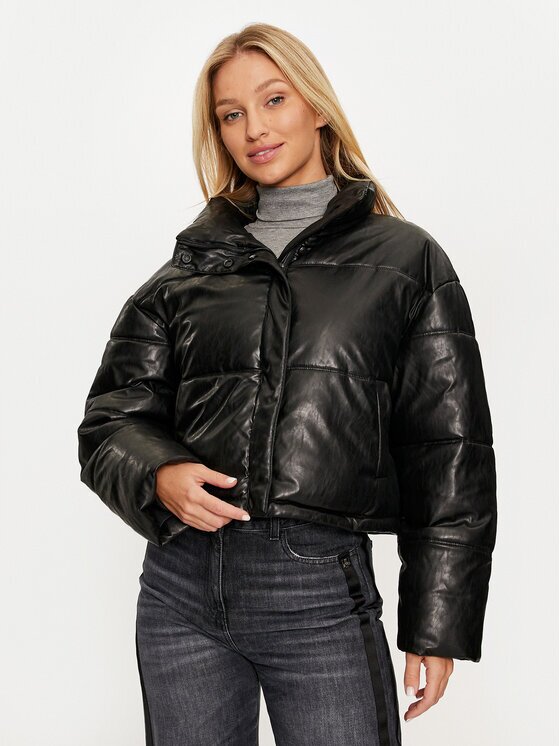 Replay Geacă de iarnă W7873 .000.85056 Regular Fit