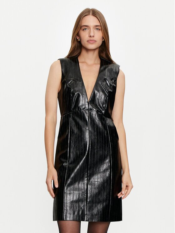 Sisley Rochie din imitație de piele 4S6DLV06O Slim Fit