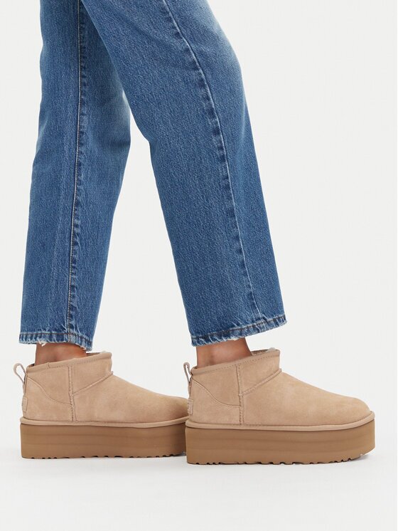 UGG Cizme de zăpadă Classic Ultra Mini Platform 1135092