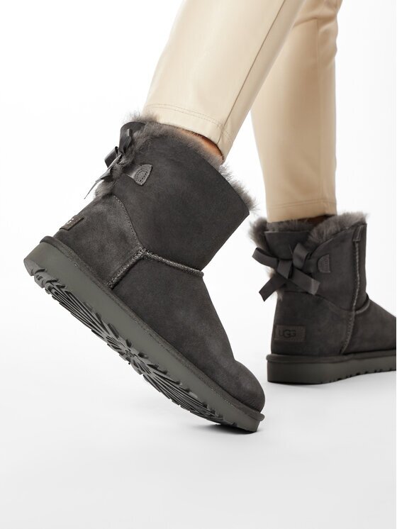 UGG Cizme de zăpadă W Mini Bailey Bow II 1016501