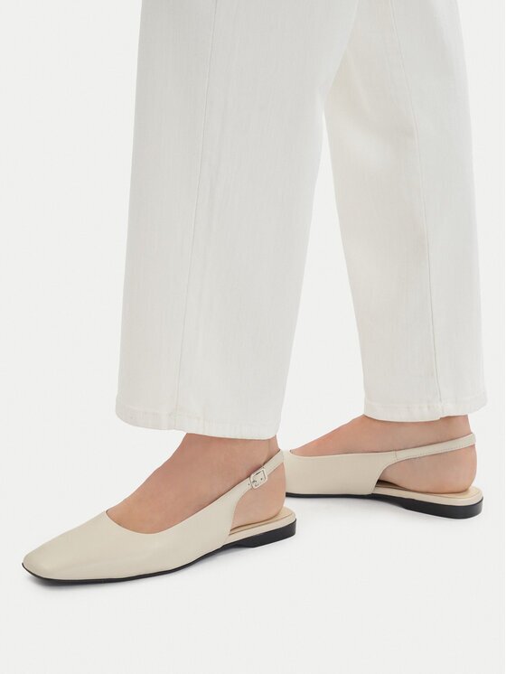 Vagabond Shoemakers Balerini Delia 5907-201-02 Écru