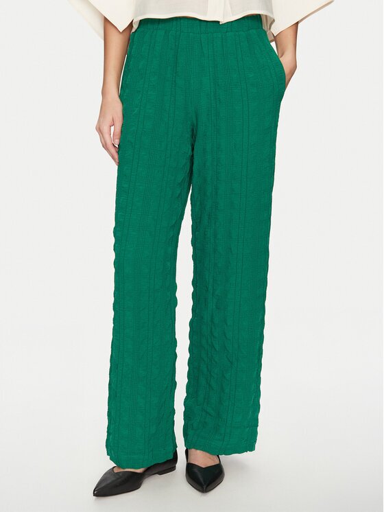 Vero Moda Pantaloni din material Noella 10325210 Straight Fit