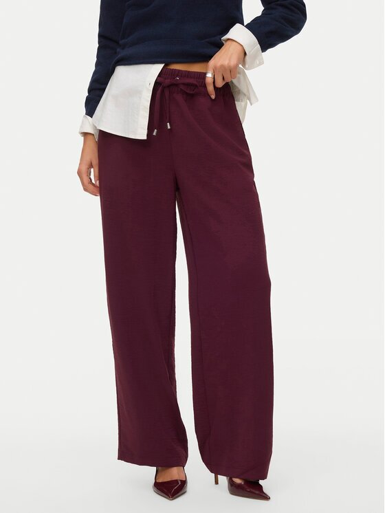 Vero Moda Pantaloni trening Esme 10338748 Regular Fit