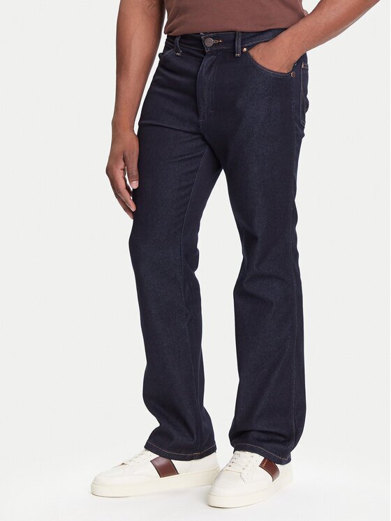 Wrangler Blugi Wrancher 112373029 Bootcut Fit