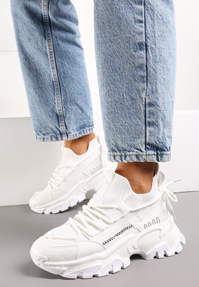  Adidași Albi Kharena