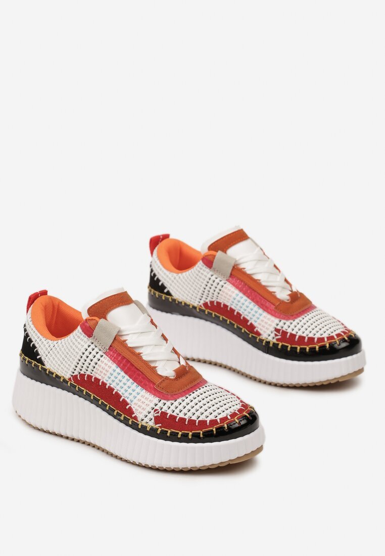  Adidași Albi-Portocalii pe Platformă decorați cu Nituri și Inserții Patchwork Jeneria