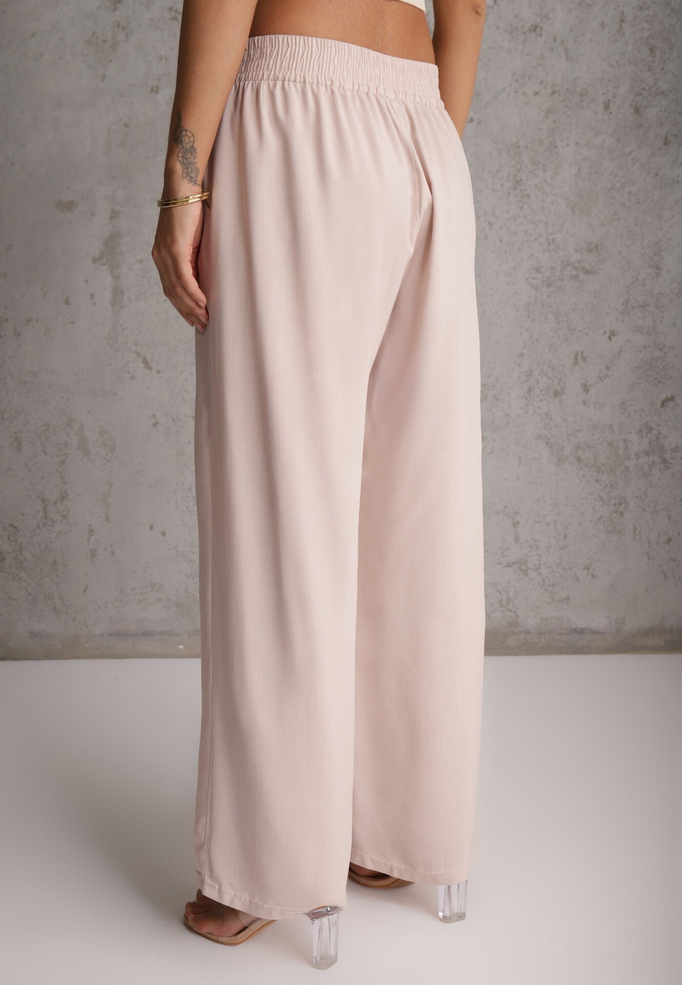 airisa Pantaloni Bej deschis Din bumbac Palazzo High Waist cu elastic în talie Gitanea