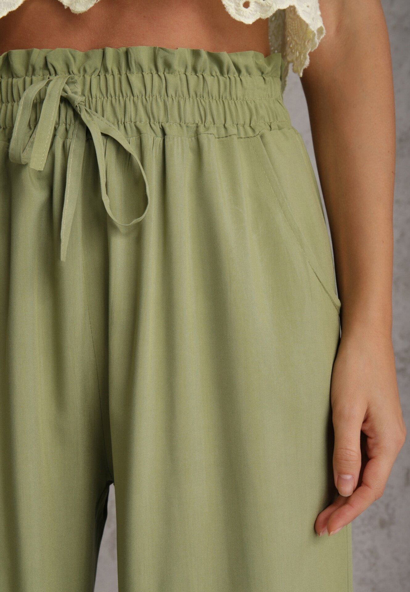 airisa Pantaloni verde deschis din bumbac tip Palazzo cu talie înaltă cu elastic în talie Nelsaria