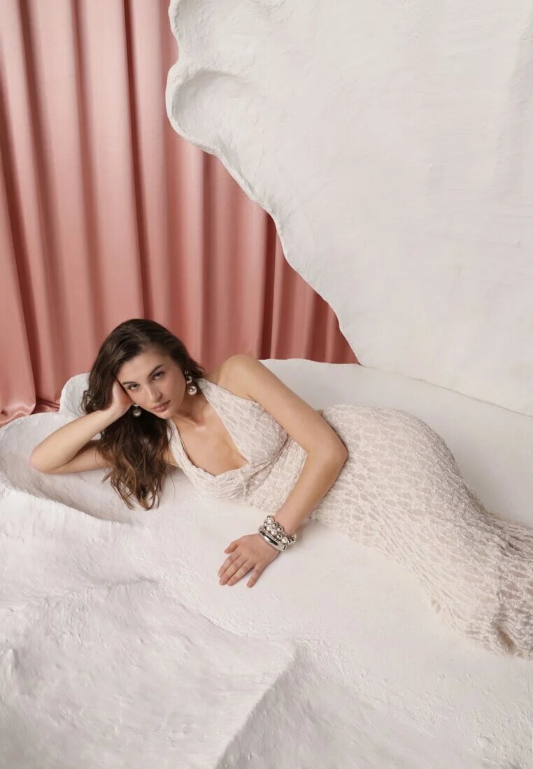 allyson Compleu Bej din Dantelă Fustă și Top cu Legătură la Gât Dainetia