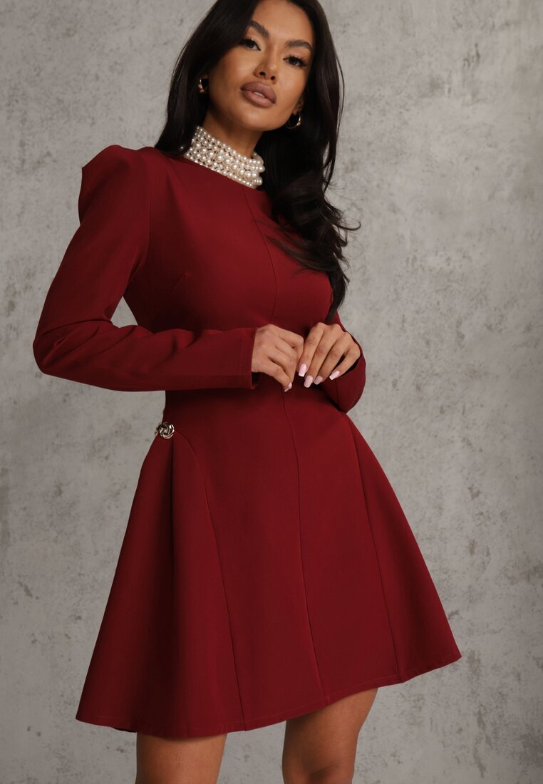 allyson Rochie Bordeaux cu croială cloș cu ornament lateral Eleslia