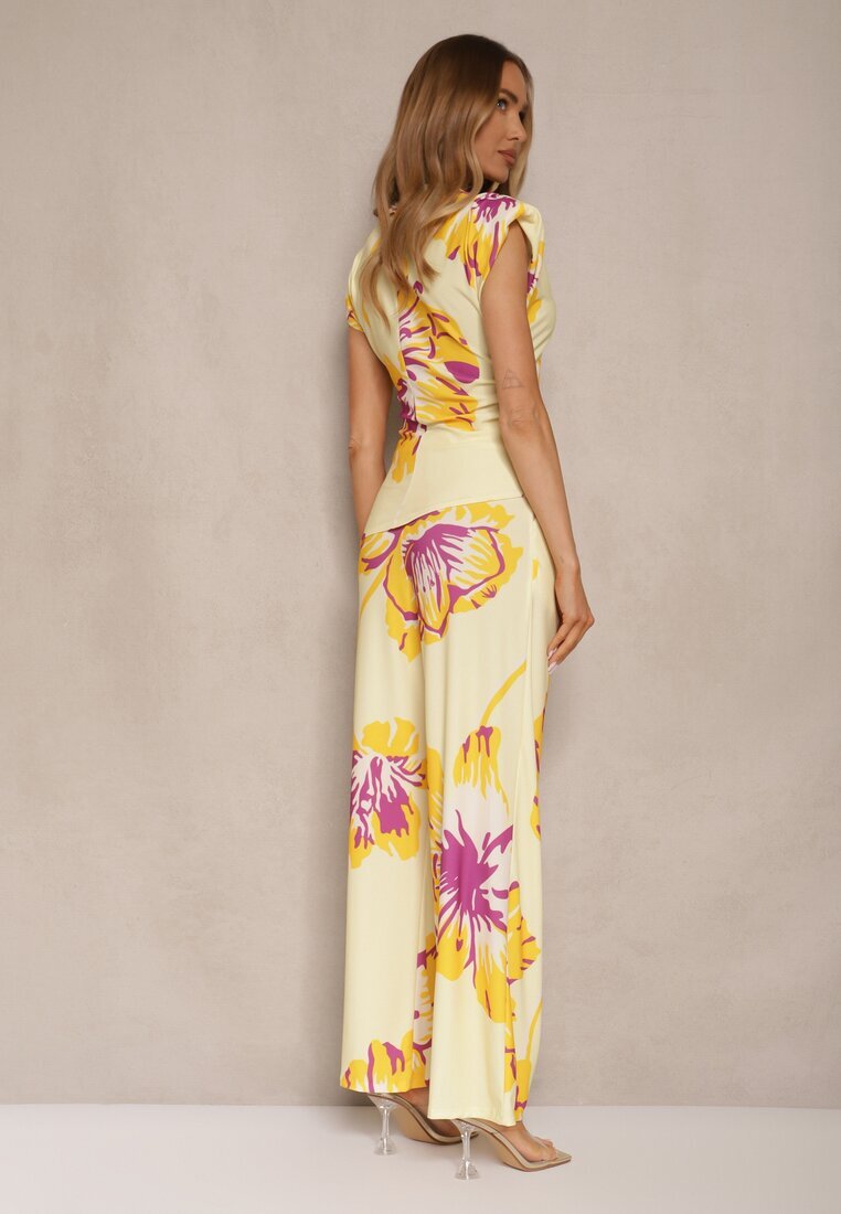 allyson Set Galben Bluză Încrețită cu Croi Asimetric și Pantaloni Largi cu Imprimeu Floral Linidia