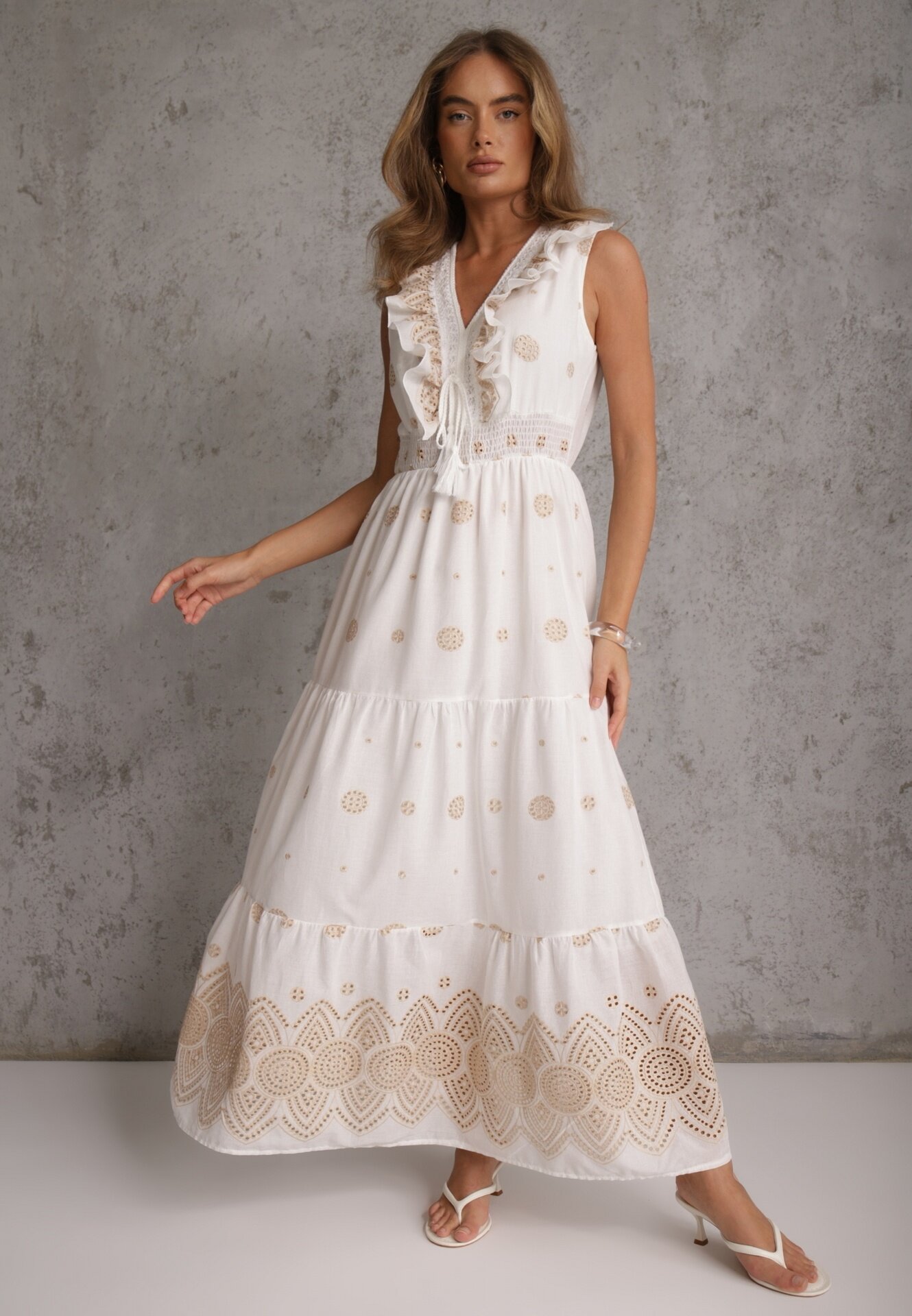 ambitionfly Rochie de vară Boho din bumbac cu broderie în modele și volănaș Alemite Bej