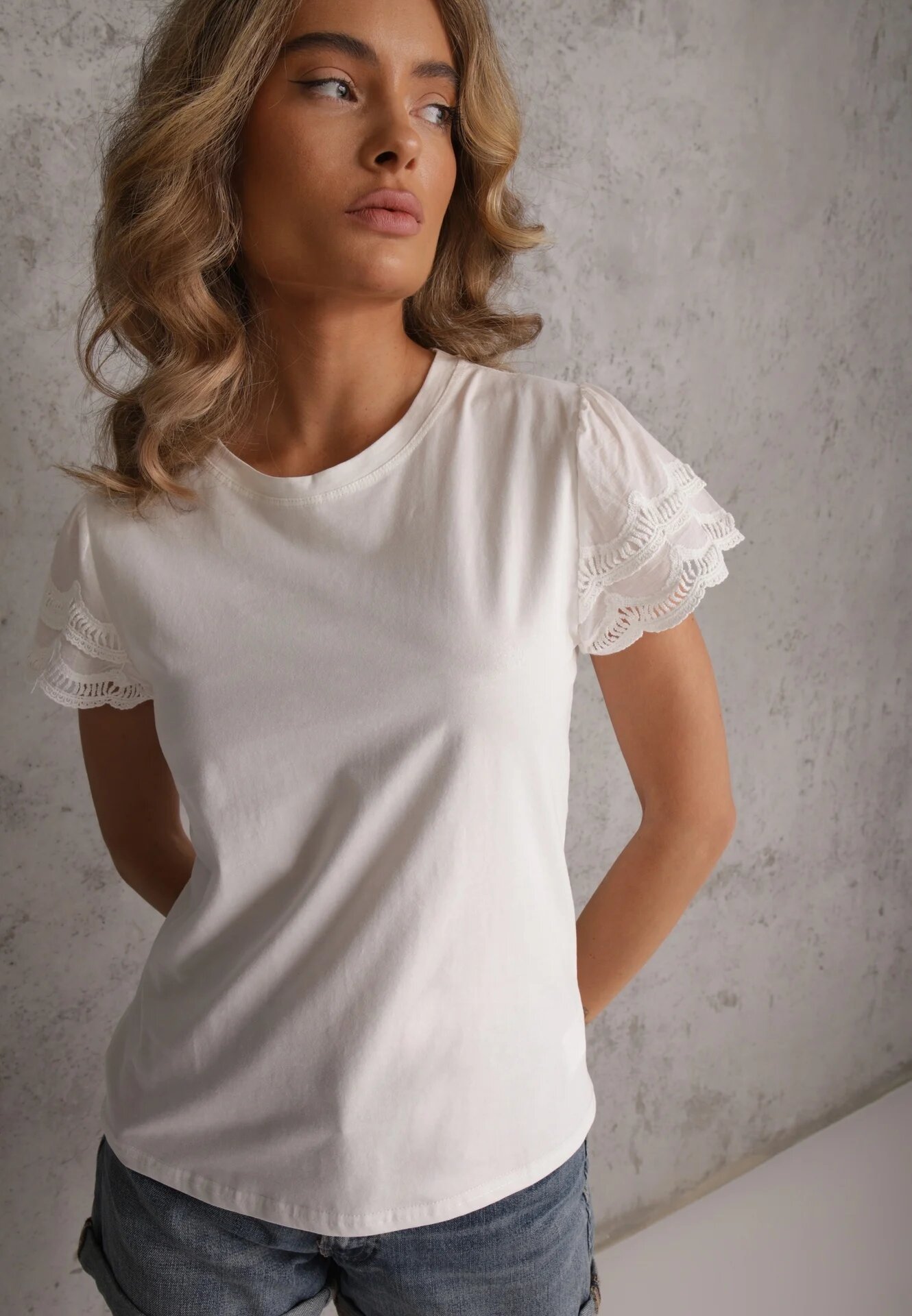 ambitionfly Tricou alb din bumbac cu mâneci din dantelă Hycis