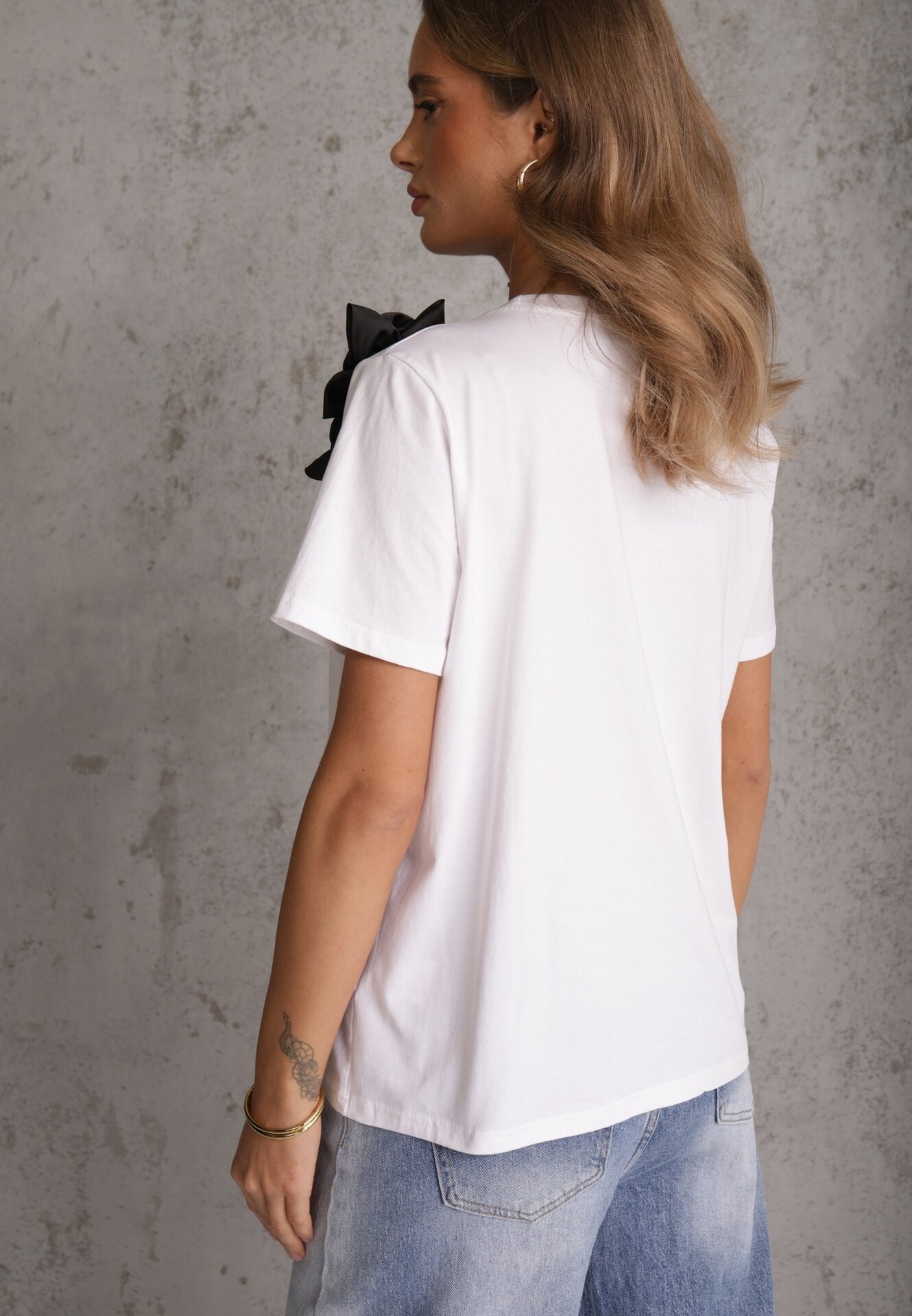 ambitionfly Tricou Alb-Negru Din bumbac Cu croială clasică cu aplicații florale 3D Morgane