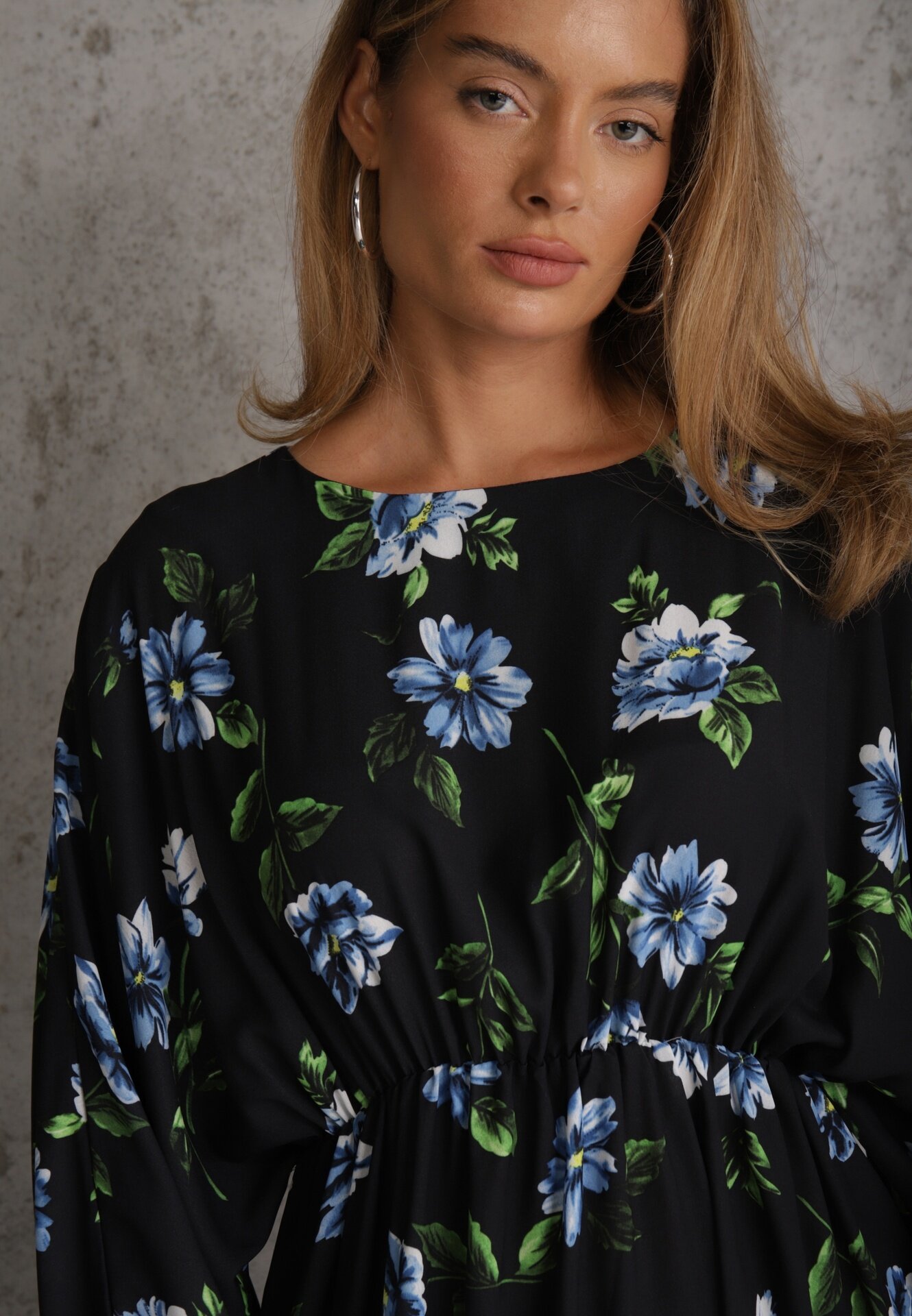 ann gissy Rochie Midi Negru-Albastră Florală cu croi evazat și mâneci liliac Jervia