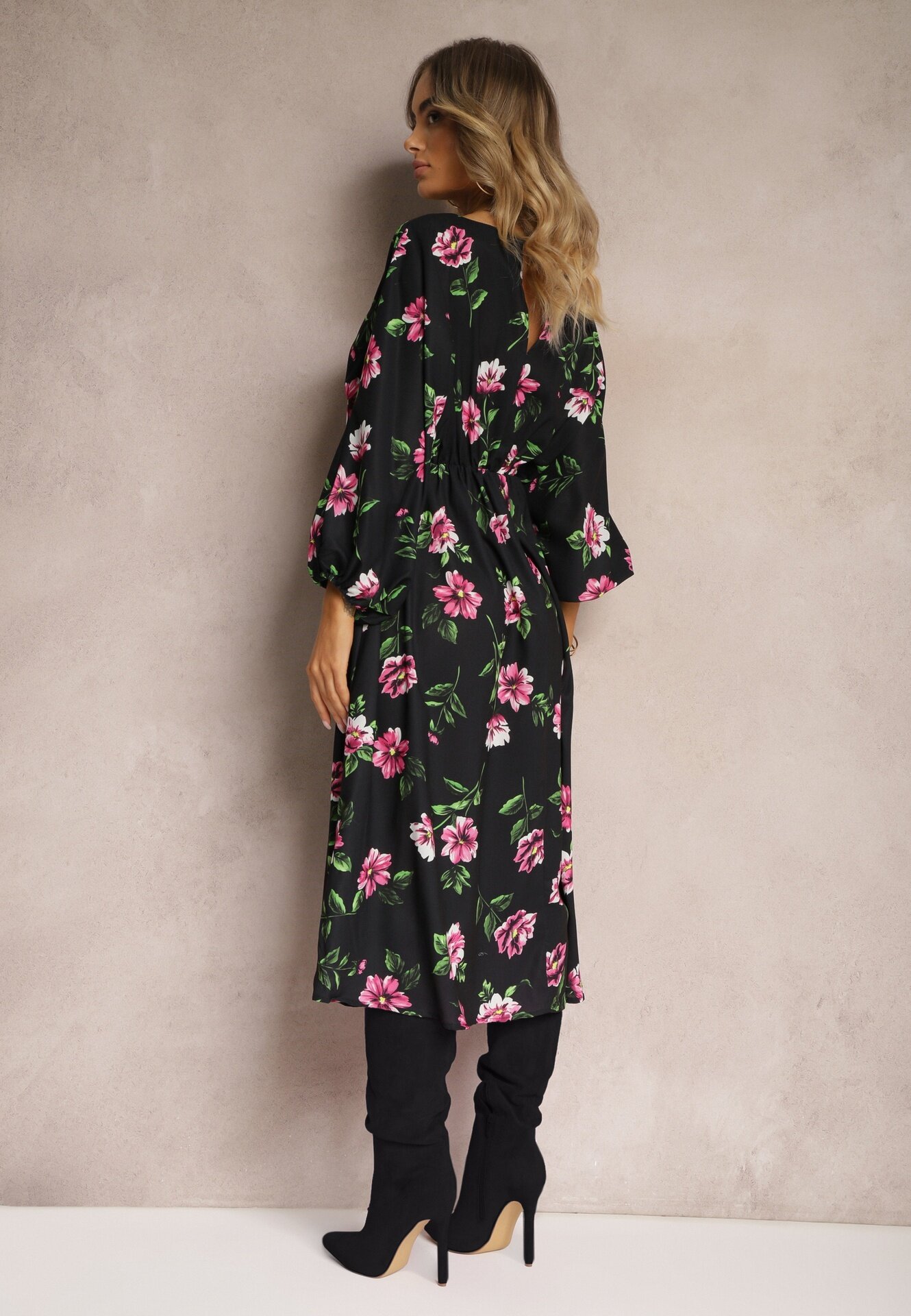 ann gissy Rochie Midi Negru-Roz cu imprimeu floral croi evazat și mâneci liliac Jervia