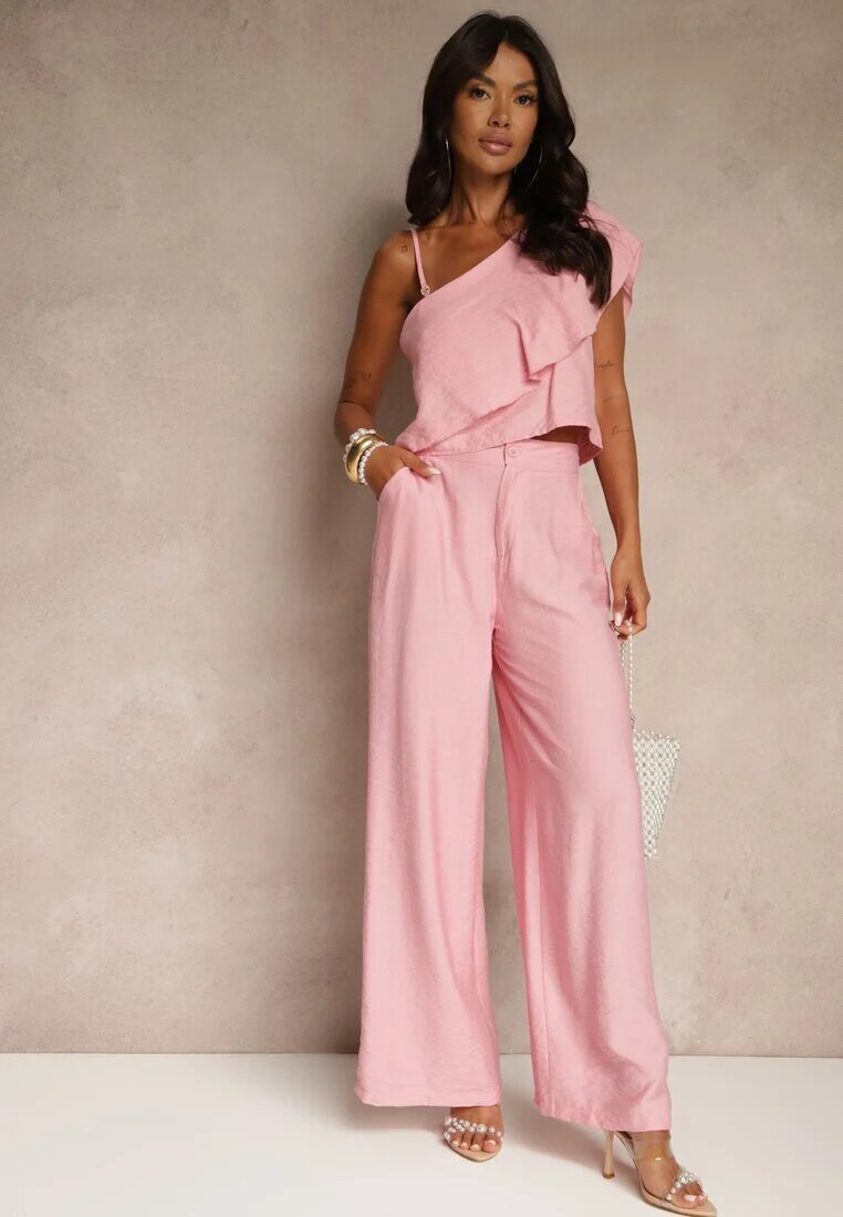 ann gissy Set Roz din Viscoză Top cu Volan pe un Umăr și Pantaloni Wide Leg Nirellea