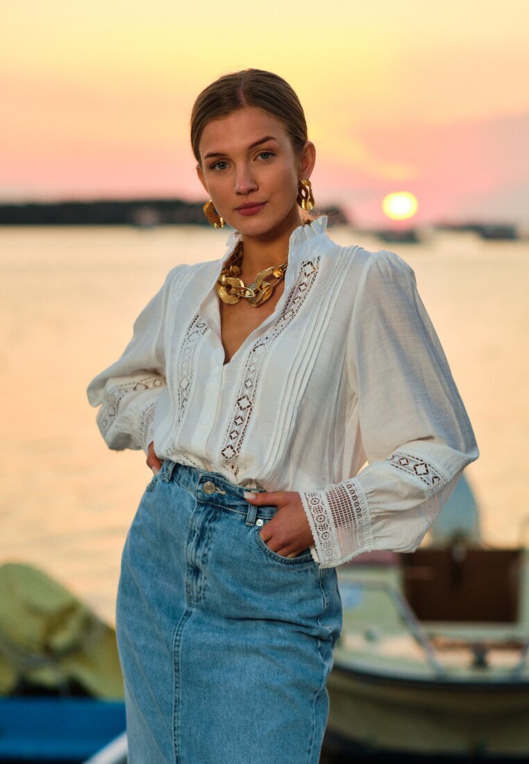 bisou's project Cămașă Albă cu Guler tunica și Dantelă Phaeninca
