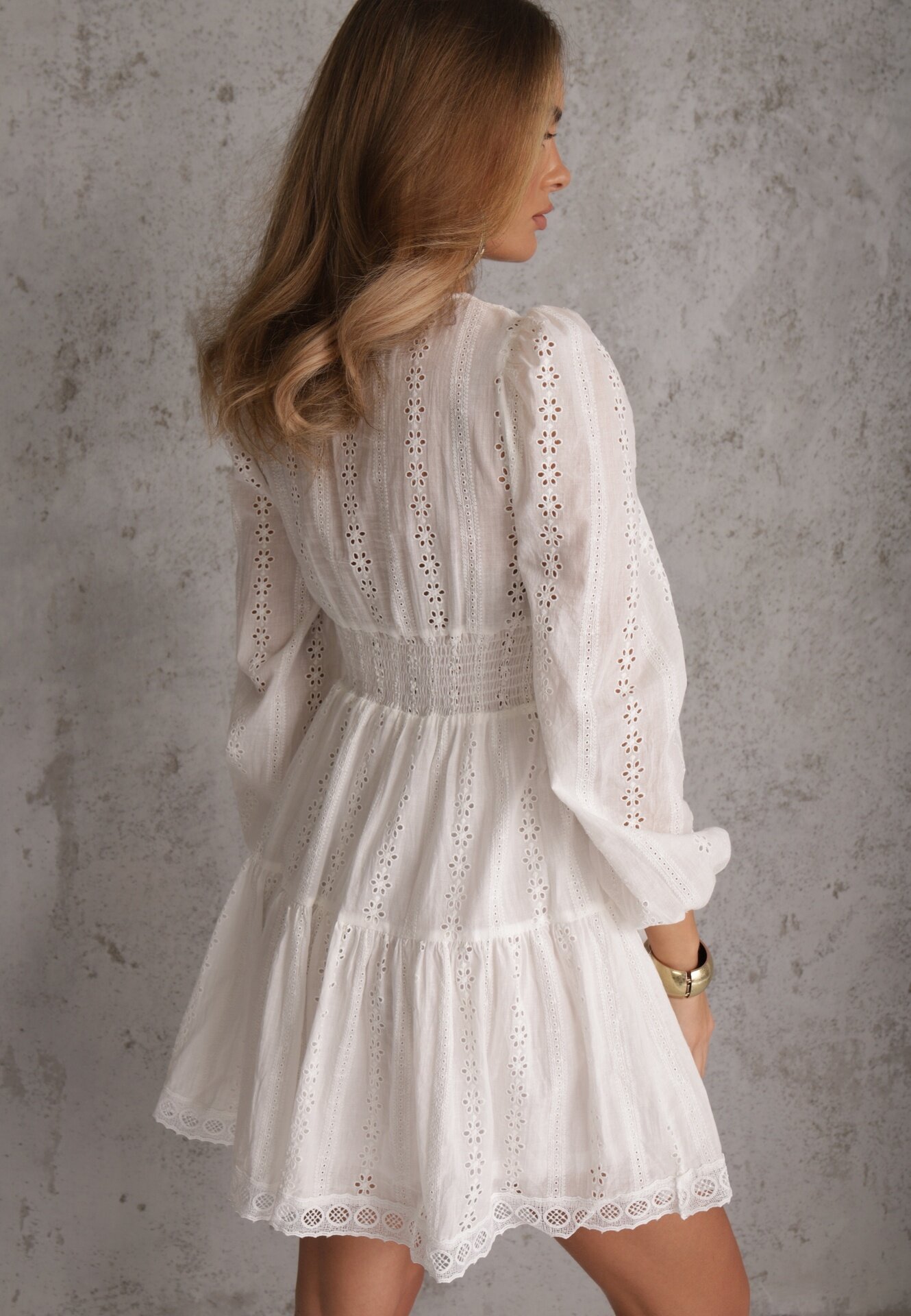 bisou's project Rochie Albă Arierith