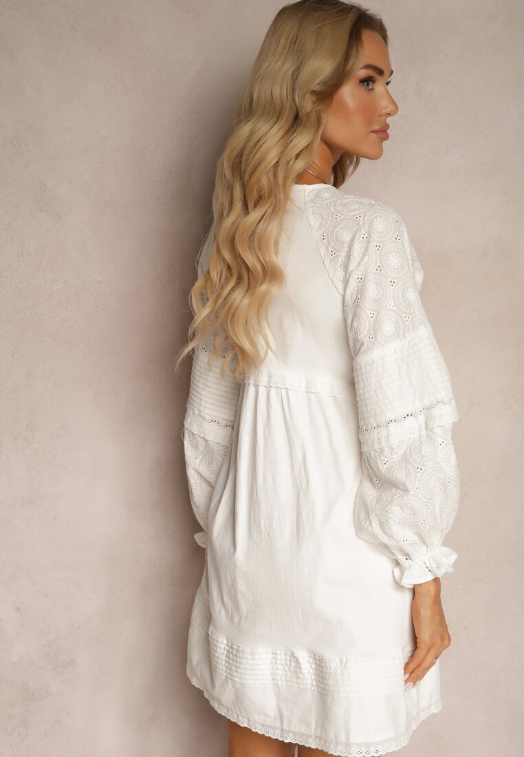 bisou's project Rochie Albă Brodată în Stil Boho din Bumbac Decorată cu nasturi Elali