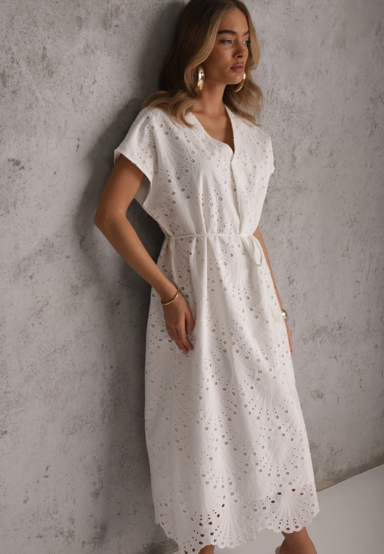 bisou's project Rochie albă de bumbac cu broderie cu cordon din material în talie Dimla