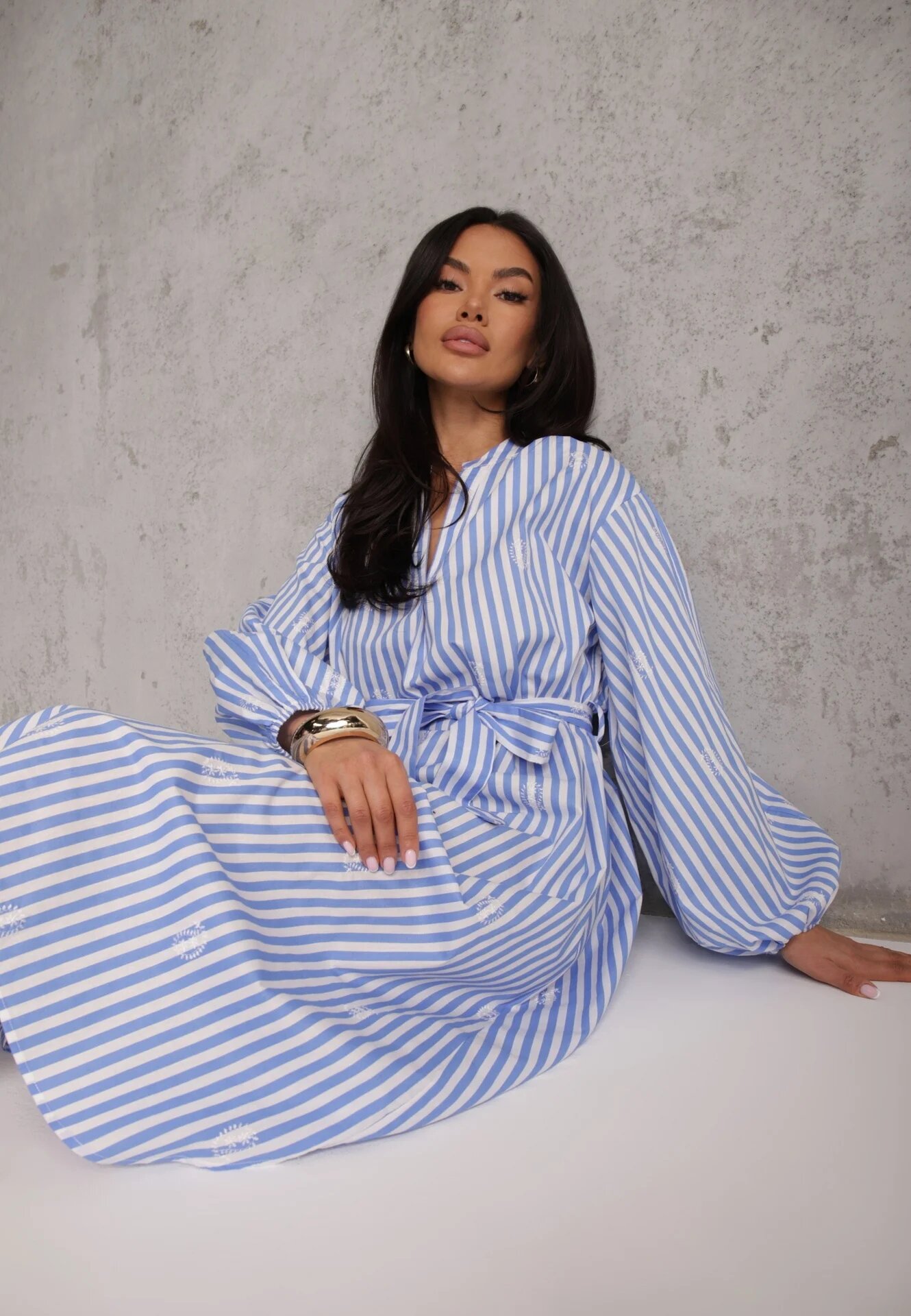 bisou's project Rochie Albastră din bumbac cu croială tip cutie cu broderie și cordon Guineney