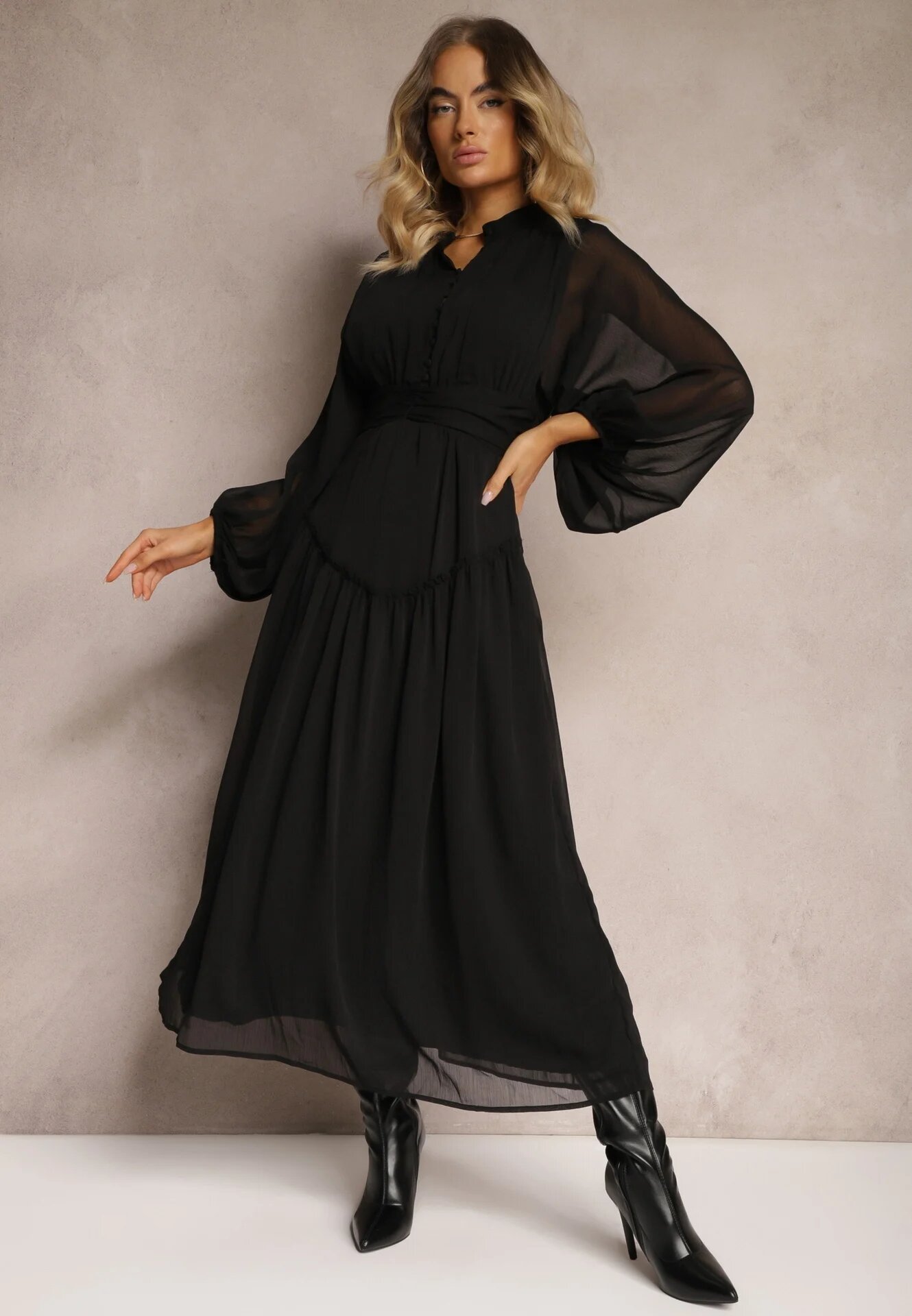 bisou's project Rochie Elegancka Neagră în Stil Vintage cu nasturi acoperiți și încrețituri Lefandia