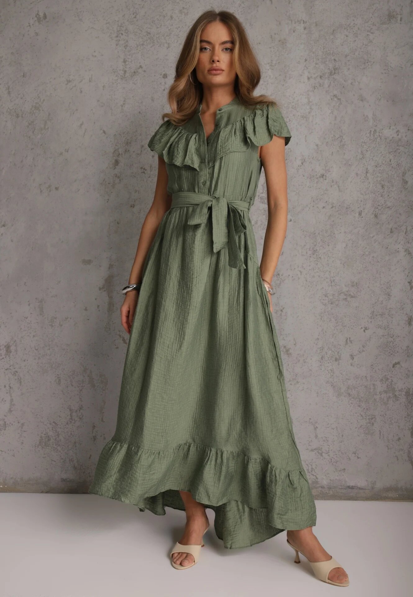 bisou's project Rochie Verde cu curea din material textil și viscoză finisată cu nasturi și volan Hanesi