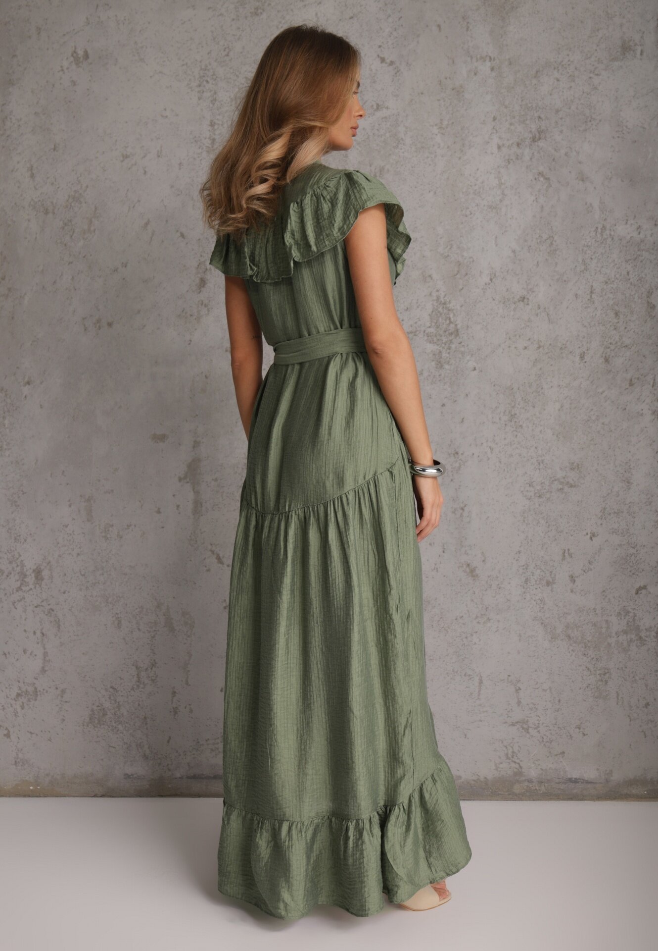 bisou's project Rochie Verde cu curea din material textil și viscoză finisată cu nasturi și volan Hanesi