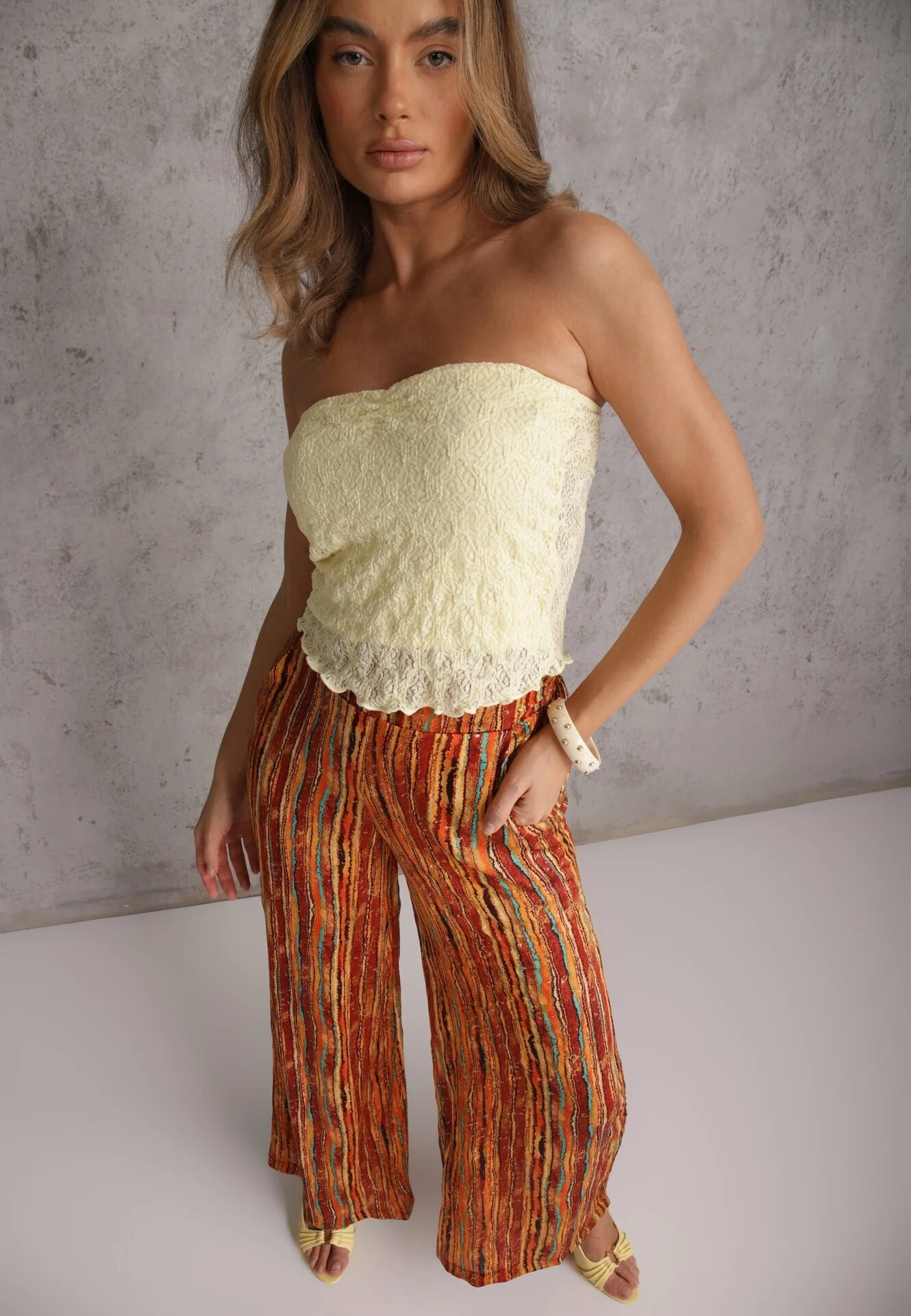 by swan Pantaloni Portocalii-Galbeni Stil Palazzo Decorați cu Sclipici cu Elastic în Talie Hinlea