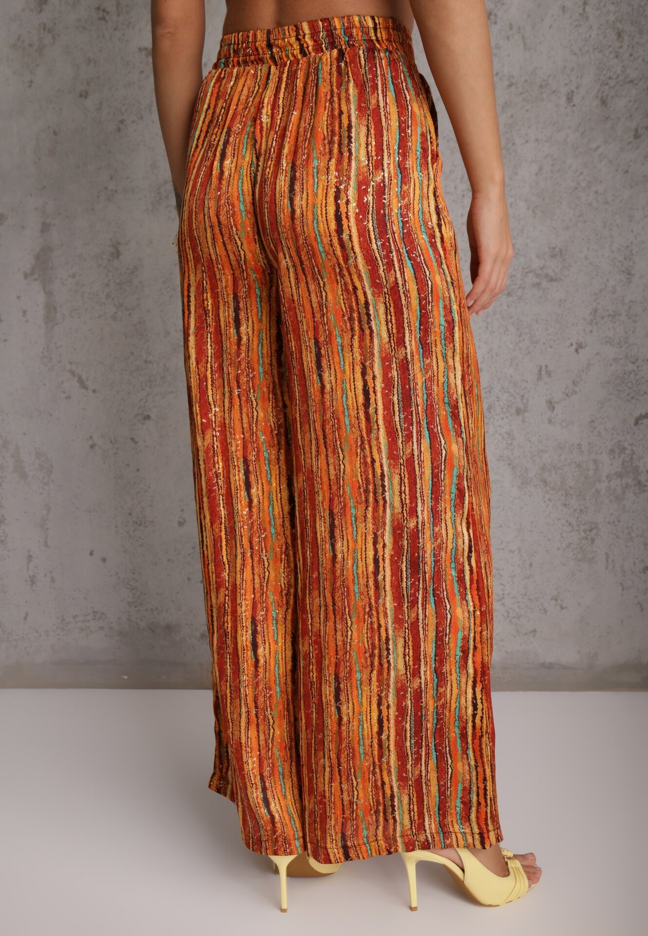 by swan Pantaloni Portocalii-Galbeni Stil Palazzo Decorați cu Sclipici cu Elastic în Talie Hinlea