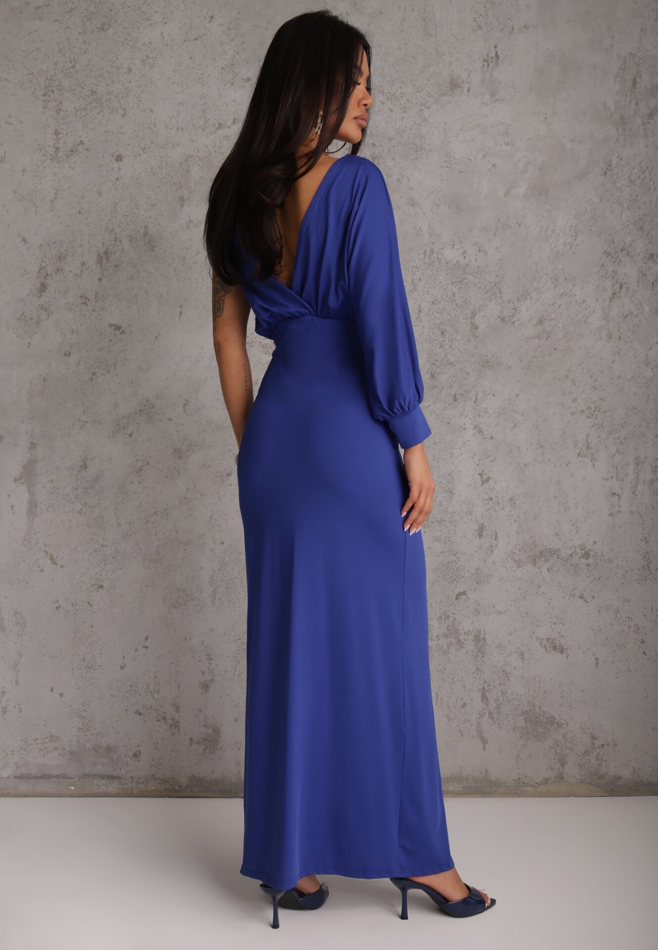 by swan Rochie Asimetrică Bleumarin cu Elastic în Talie și Lanțișor la Umăr Jisse