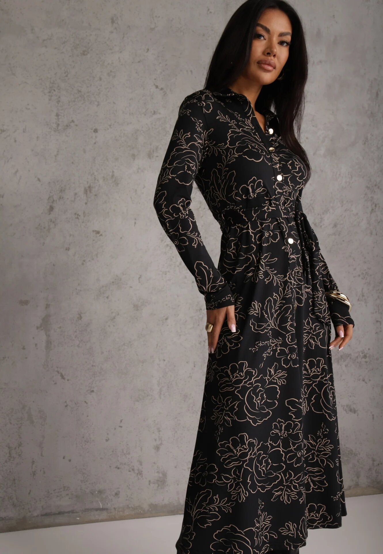 by swan Rochie-cămașă cu adaos de viscoză cu curea și motiv floral Titanis Neagră