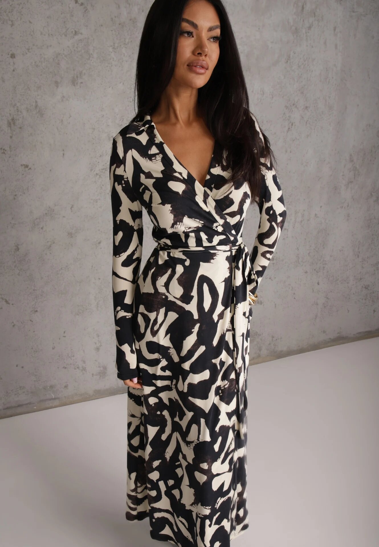 by swan Rochie din vâscoză cu model geometric cu decolteu în V Gintta Neagră