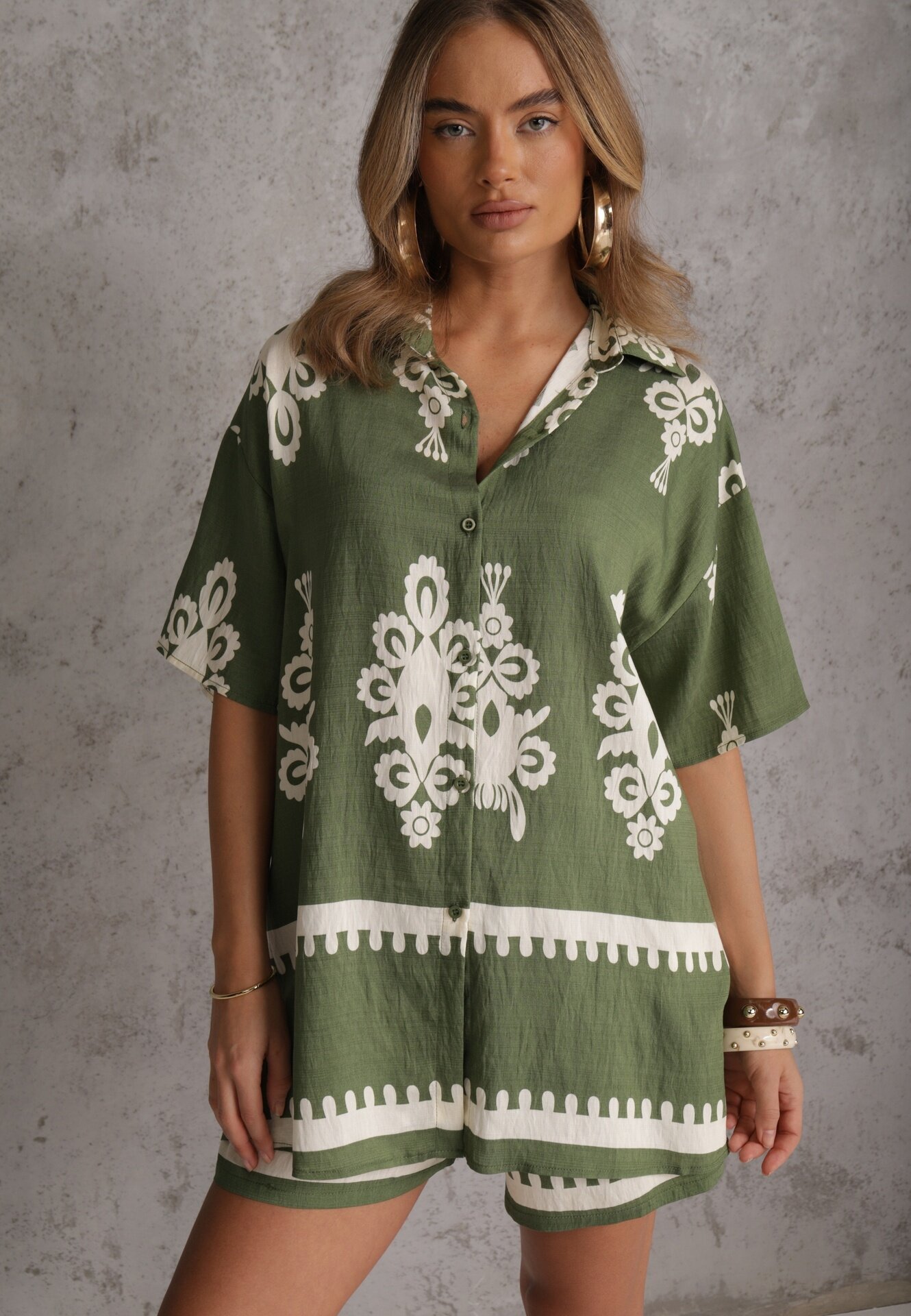 cflo Compleu verde închis cu model rustic cu pantaloni scurți și cămașă Tosnea
