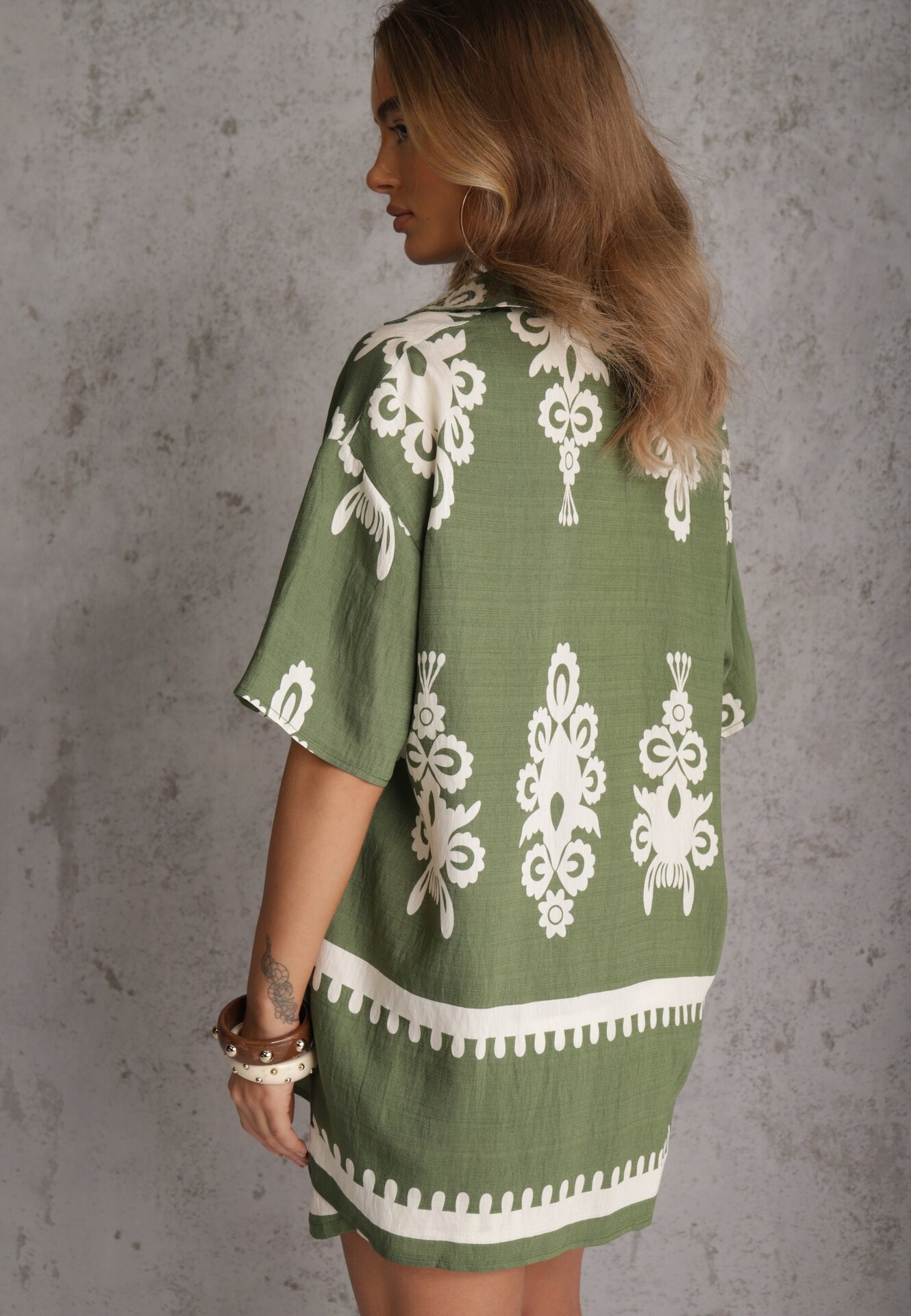 cflo Compleu verde închis cu model rustic cu pantaloni scurți și cămașă Tosnea