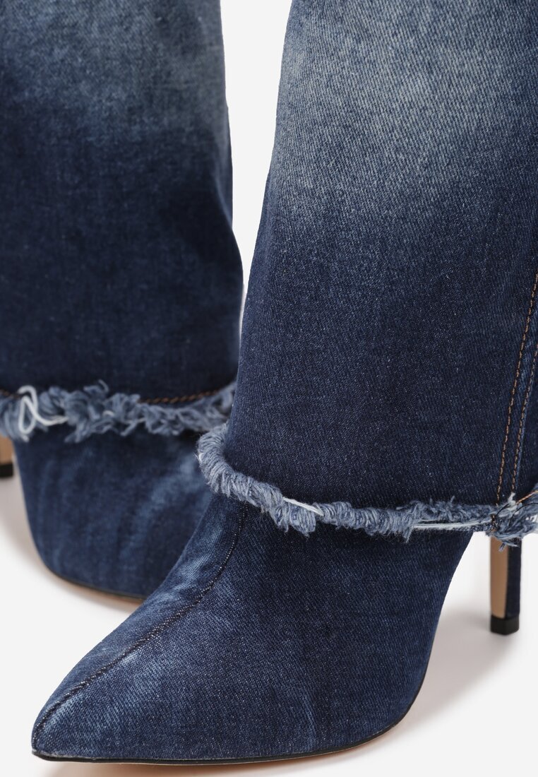  Cizme albastre cu toc cui din denim decorate cu rupturi și găuri Cikase