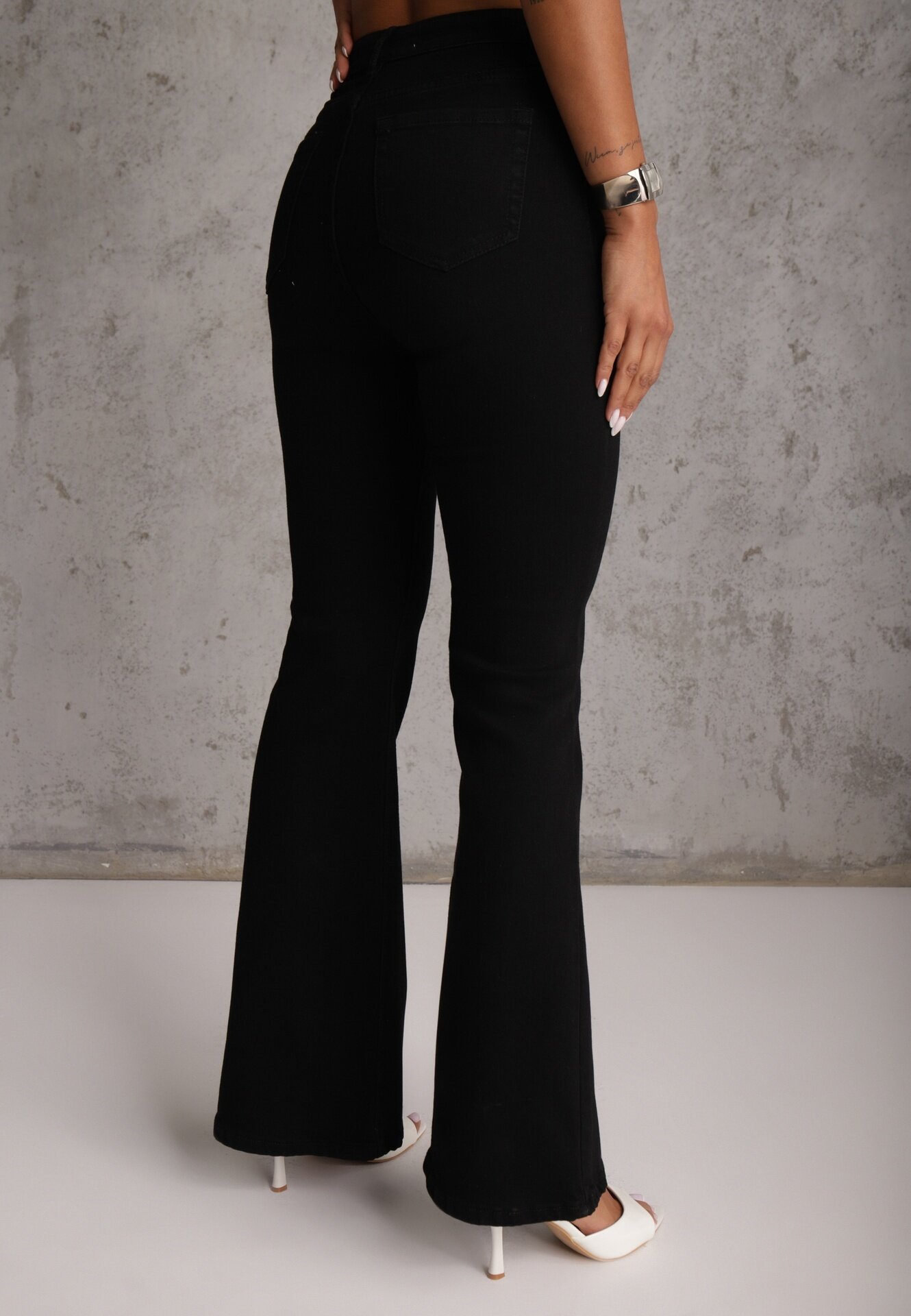 daysie Blugi Negri Regular Waist Tip Clopot Tendrre