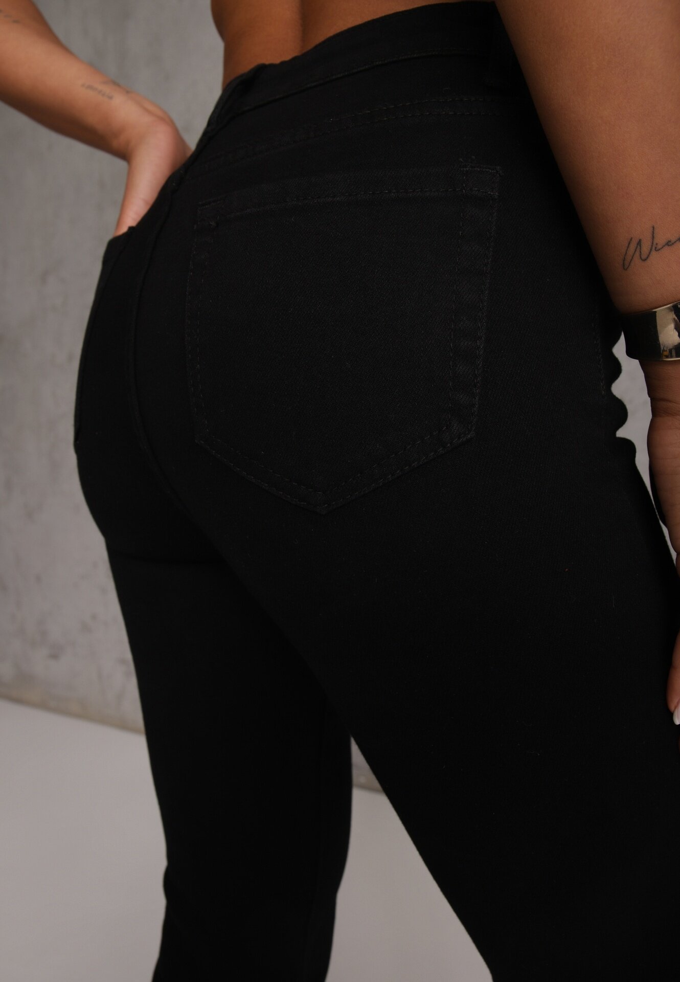 daysie Blugi Negri Regular Waist Tip Clopot Tendrre