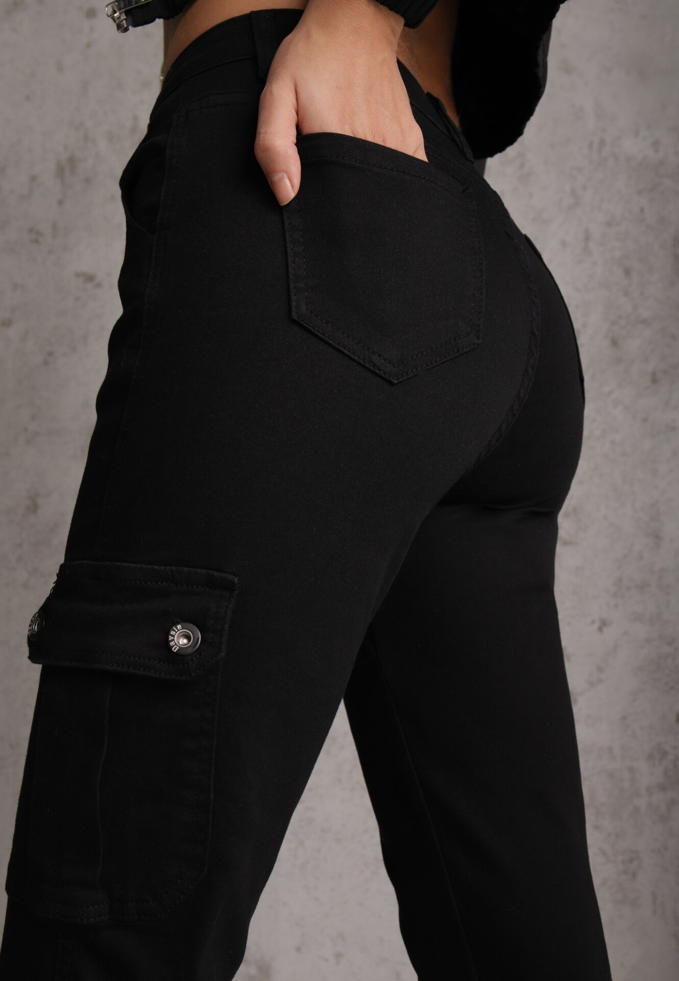 daysie Pantaloni Cargo Negri Eraste