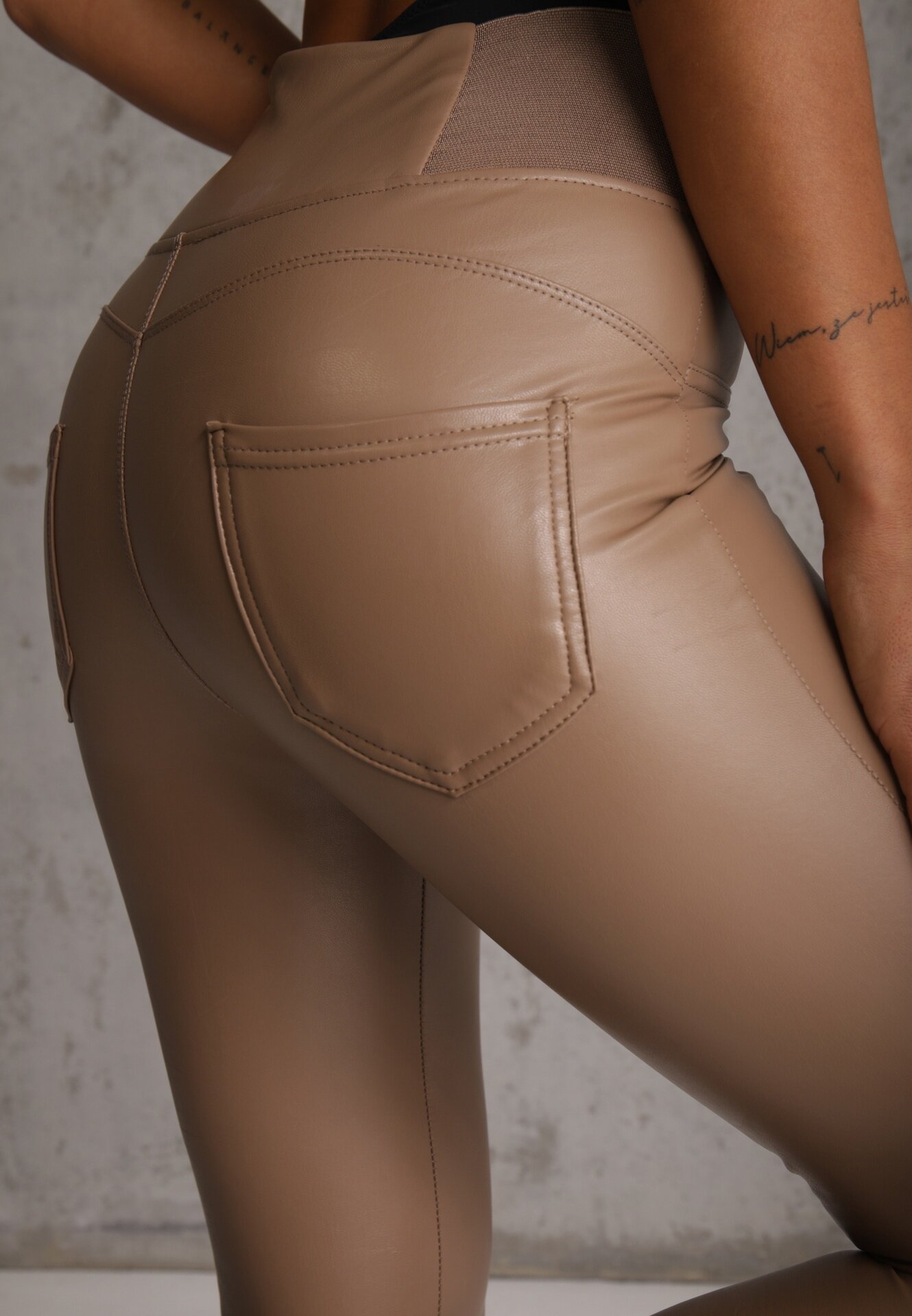defox Colanți Bej închis din imitație de piele High Waist cu căptușeală Felilith