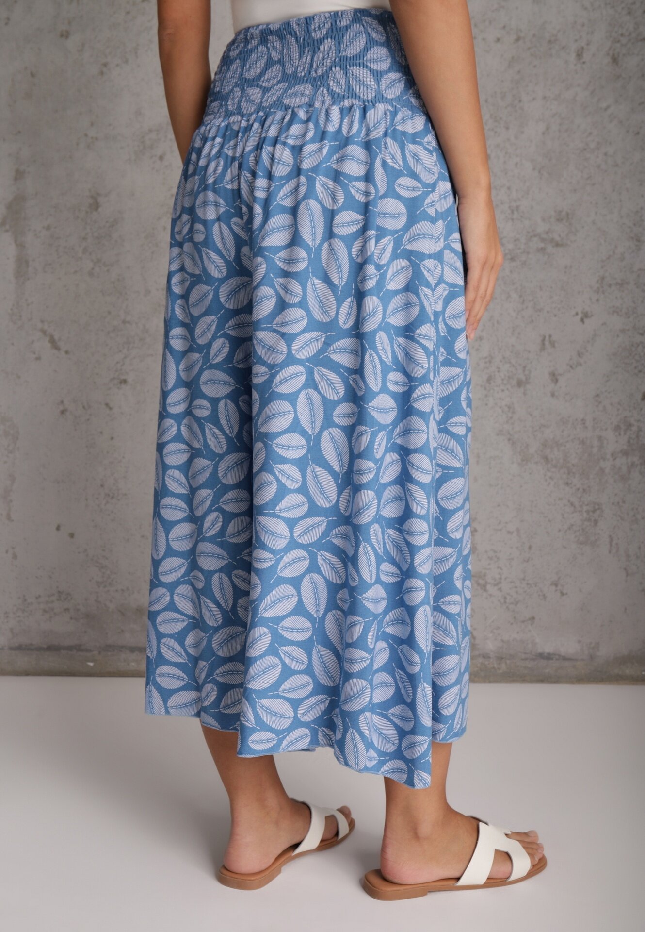 defox Pantaloni albaștri din bumbac cu picioare largi 7/8 și elastic în talie Elenthe