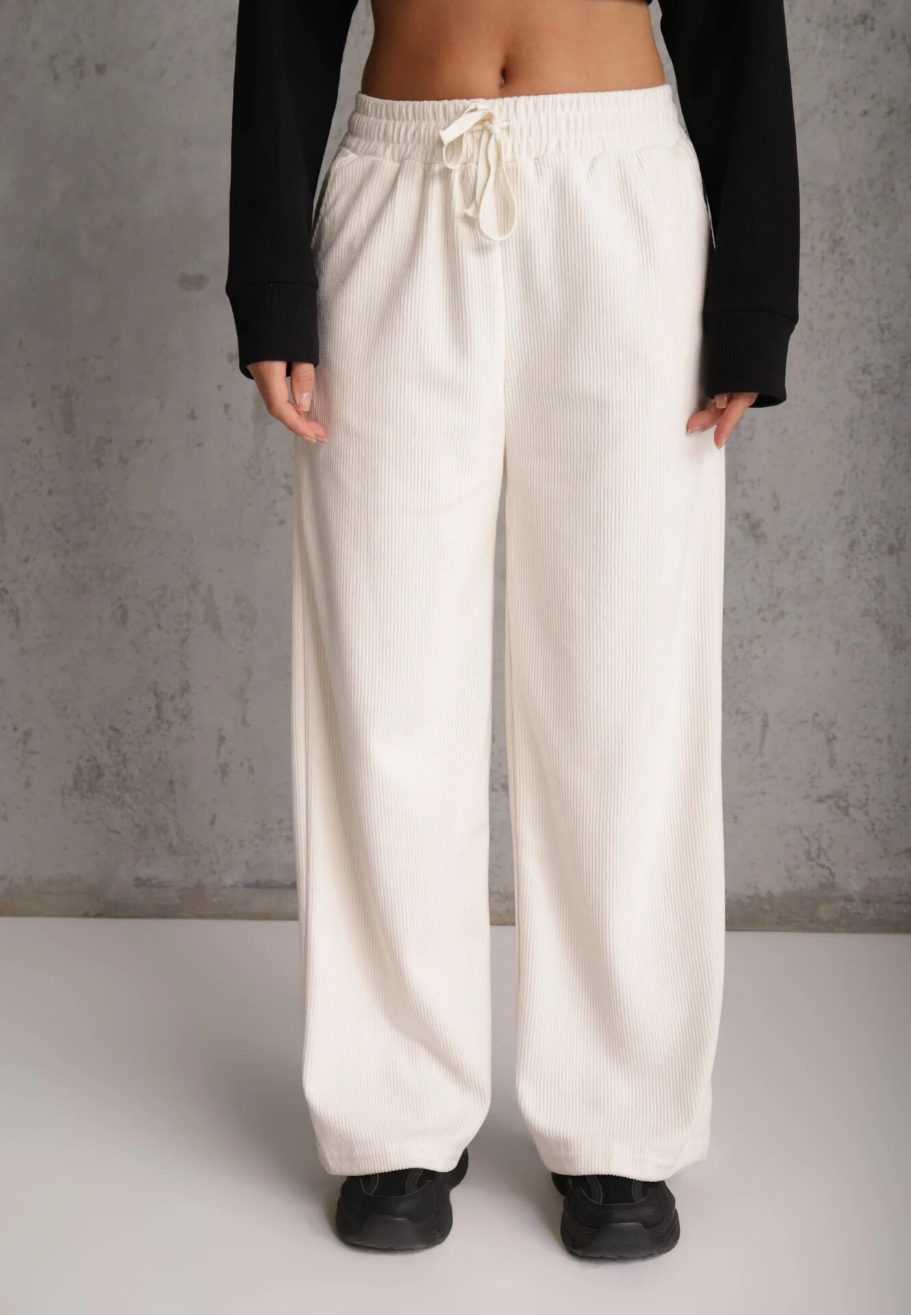 defox Pantaloni Albi cu croială largă High Waist cu legătură în talie Ettianne